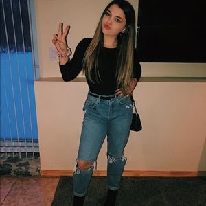 Meet your Posher, Tara